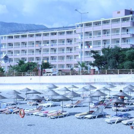 Ideal Beach Hotel Каргичак Екстер'єр фото